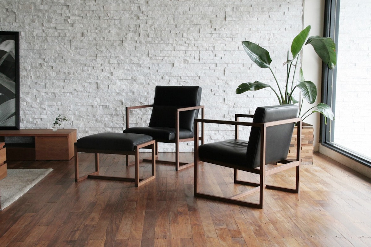 LIGHT LOUNGE/心石工芸のソファ
