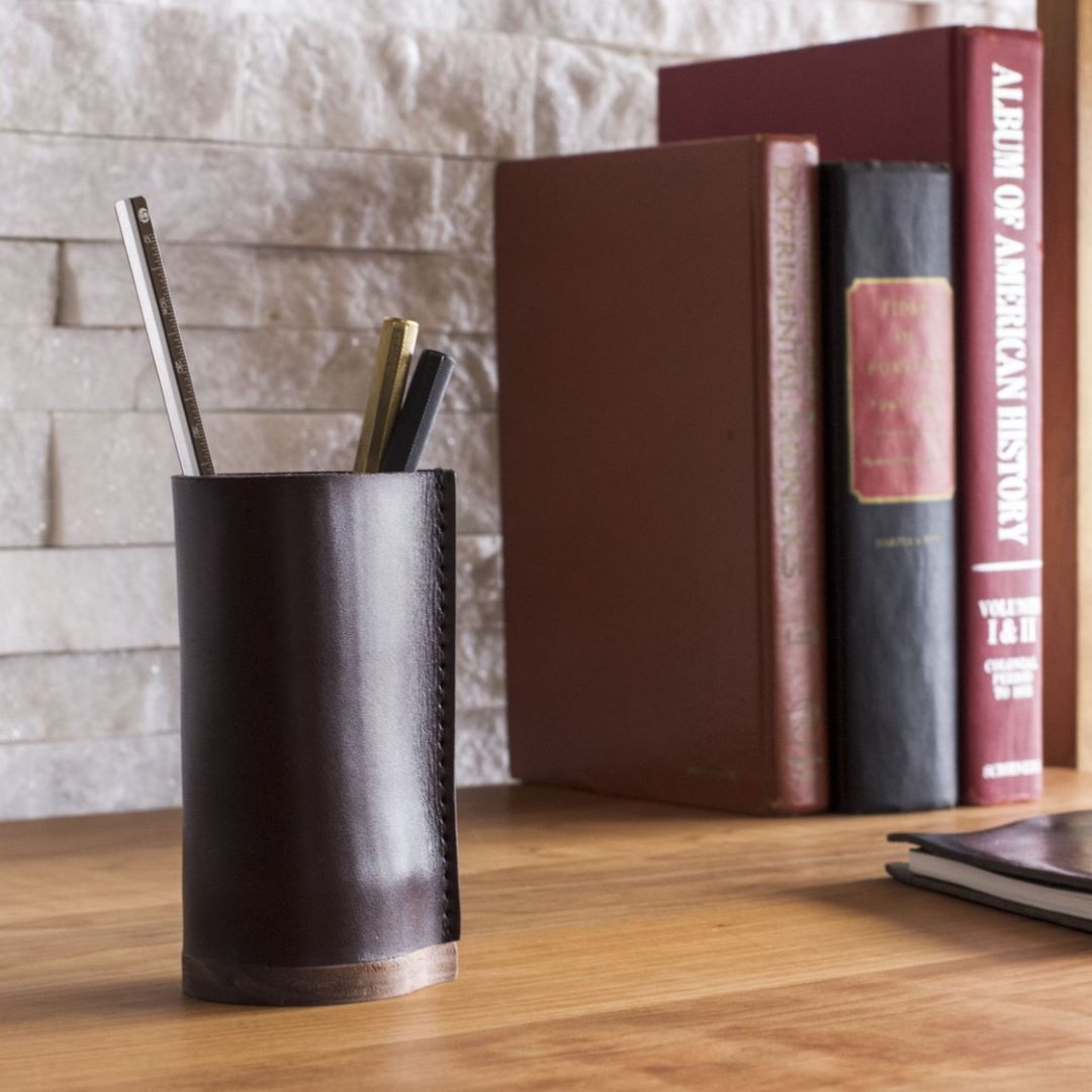 SHIZUKU GLASS STAND | KOKOROISHI(心石工芸)｜革ソファ・国産オーダー